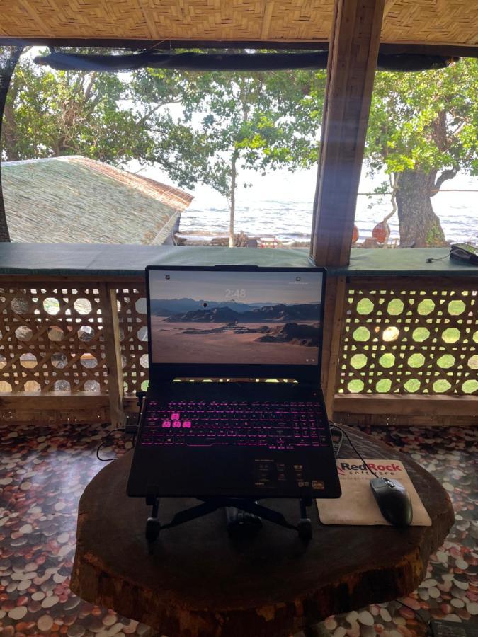 Borbon'S Treehouse By The Sea Bed & Breakfast Mambajao Dış mekan fotoğraf